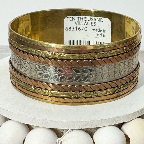 Artisan Chunky Wide Gold Silver Brass Textured Stripes Leaf Bangle Bracelet - Picture 10 of 16